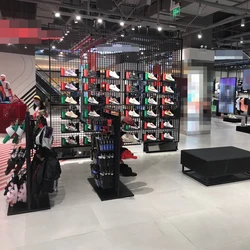 Modern Style Stainless Steel Garment Clothing Display Racks Standing For kids Clothes Store