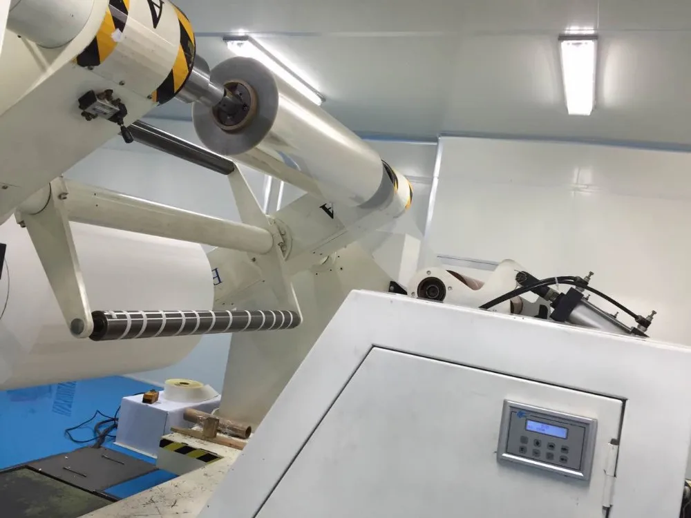 Wholesale Customized Waterproof Self Adhesive matt glossy transparen Synthetic white PP transparent BOPP Label Material