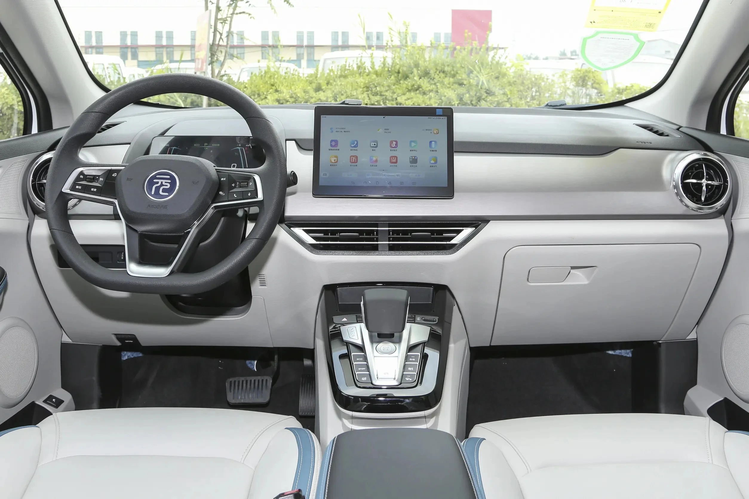 2024 2022 2023 hot sale BYD Yuan Pro Brand New EV BYD Electric Car High Speed 5 Seat Small SUV Model BYD Yuan Pro