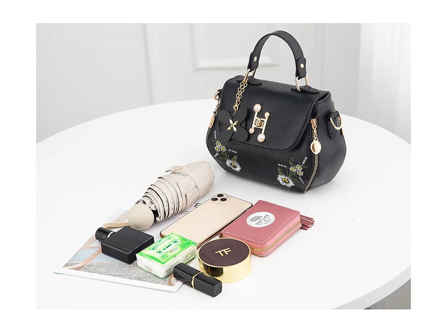 Wholesale Fashion low price ladies bags china manufacturers leather designer handbag unique handbag for women