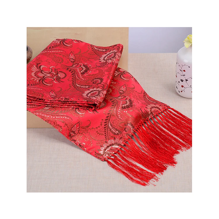 New Arrival Custom Designer Luxury Shawl For Women Gift Box Diamond Shape Women Large Silk Scarfs
