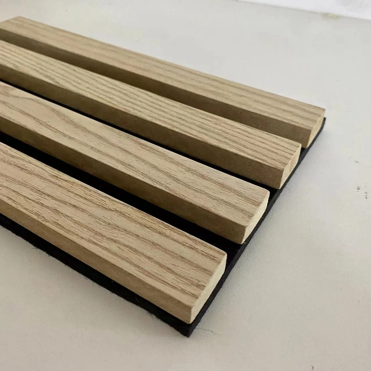 DESIGN Art Natural Oak Acoustic Slat Ceiling Board Charcoal Fluted Wooden Slats Noise Reduction Sheet Soundproofing Wood Wall
