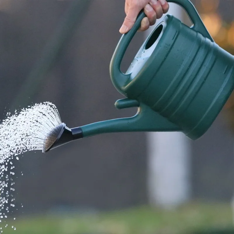 Long nozzle household large capacity long handle plastic flower pot garden agricultural watering pot