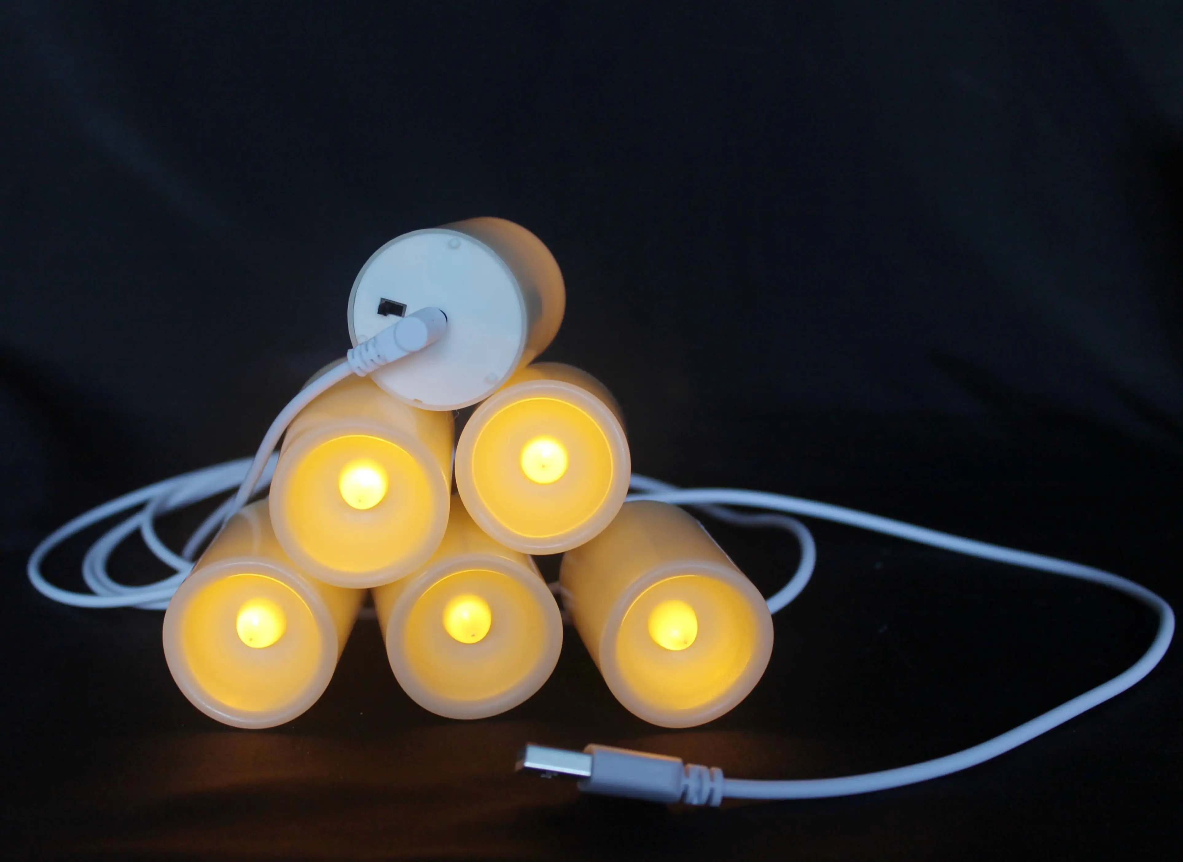 Rechargeable LED electronic candle light creative light sense romantic LED candles