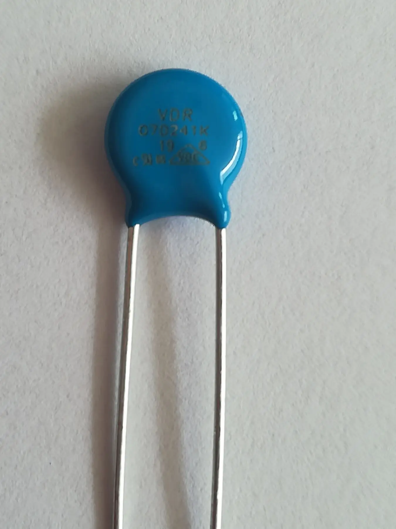 VDRH07D035BSE VDRH07D040BSE 7mm Varistor VDRH07D050BSE