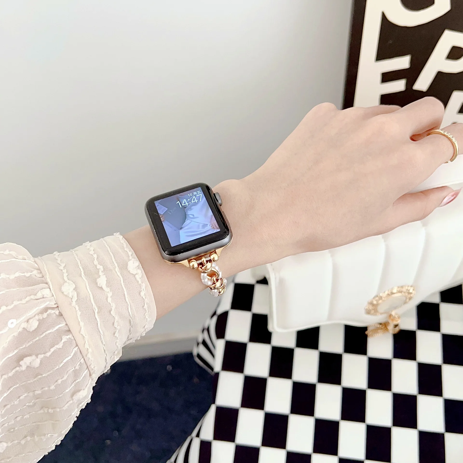 38mm to 49mm Women Fashion Bands Smart Watch Bands Strap Bracelet Lovely Charm Bracelets Bangle for Smart Watch Bands