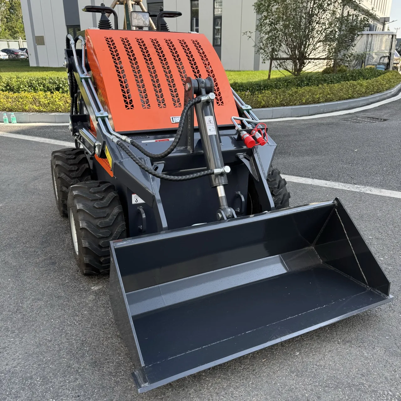 Китайский дизельный колесный погрузчик RBX Строительная техника мини-погрузчик с кусторезом и