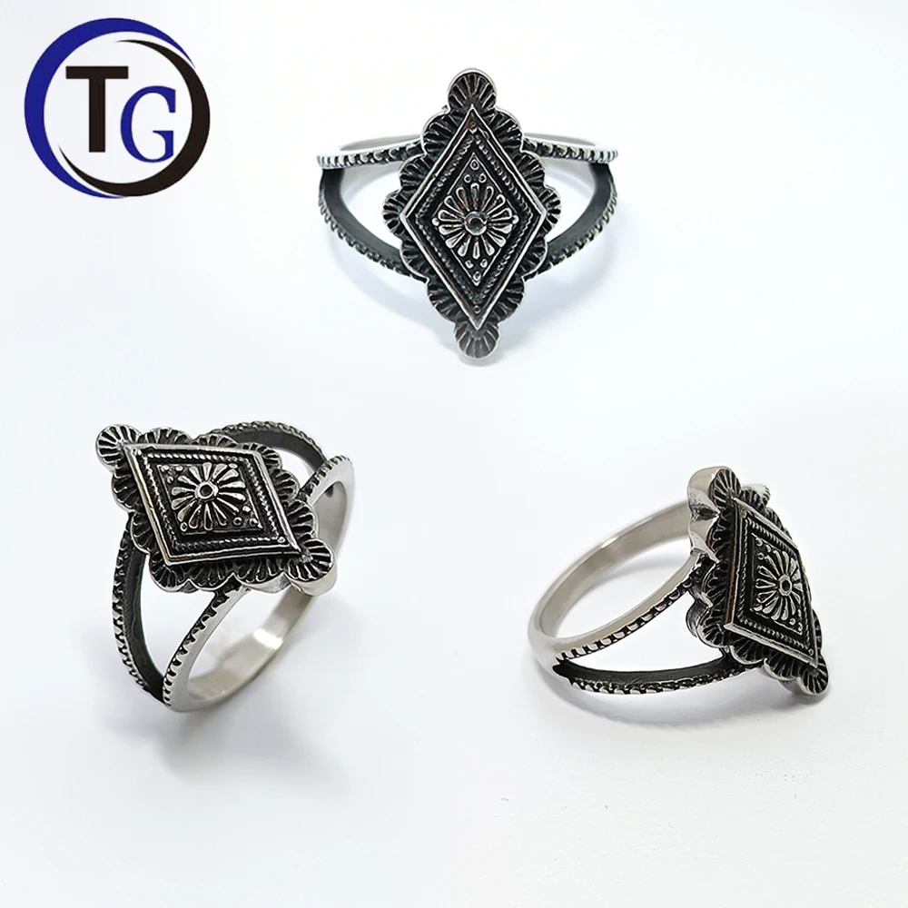 Wholesale Snake Geometry Star Signet Dragon Claws Skull Gothic Retro Vintage Fashion Burnt Silver Stainless Steel Rings for Men