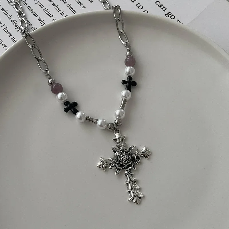 Vintage Personality Flower Cross Pendant Necklaces for Men Women Ins Hip-hop Pearl Beaded Necklace Jewelry Accessories