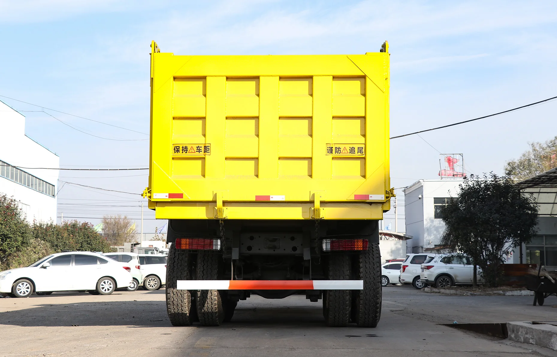 Howo Sinotruck Dump Trucks for Sale 20 40 60 80 Cubic Meter 6x4 8x4 Tipper Truck