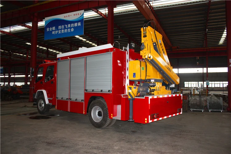 fighting and equipment sprinkler 3000 liters fire truck