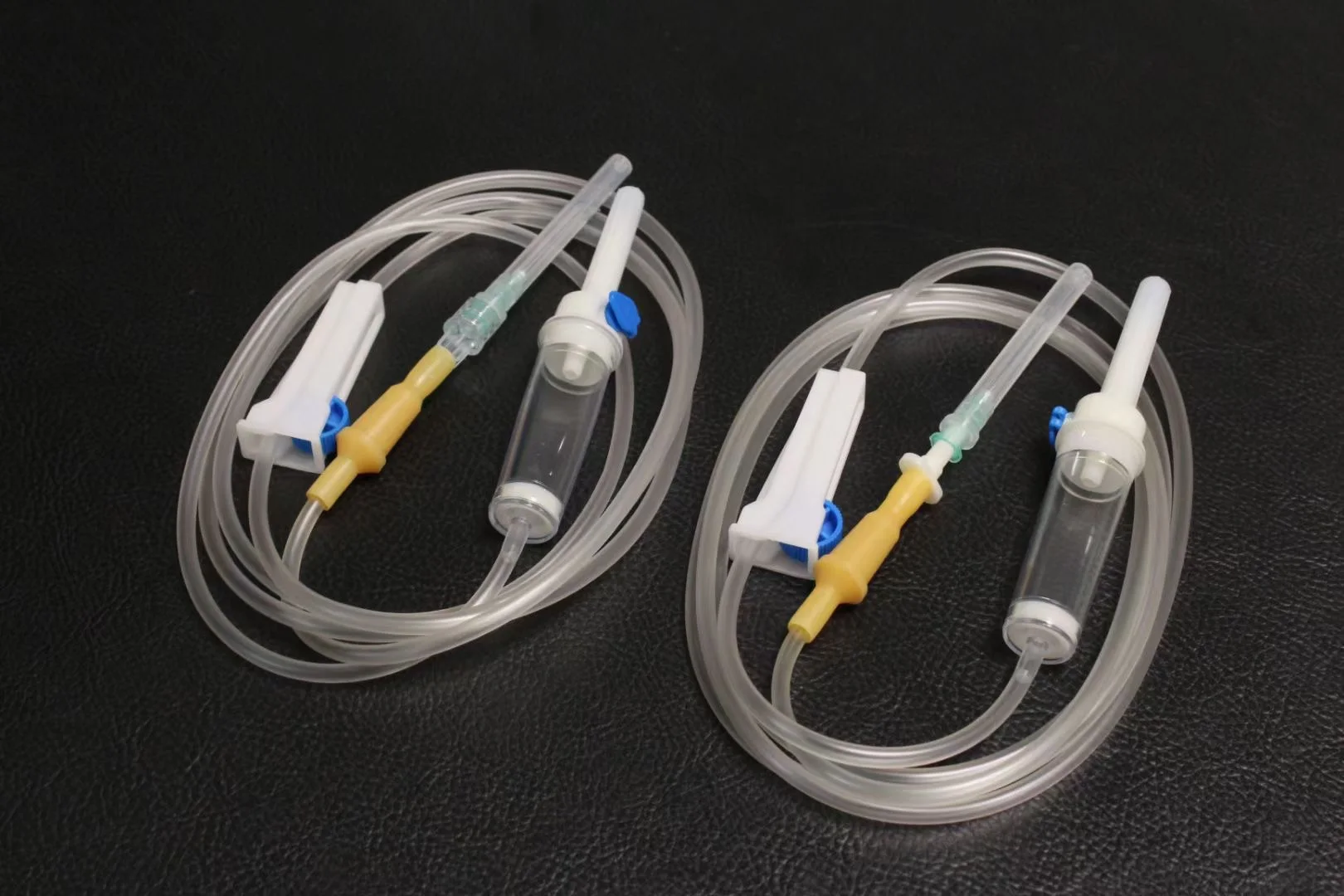 Medical Supplier China Factory OEM Custom Medical Disposable Sterile IV Infusion Giving Set Normal Type 15 Drop/mL