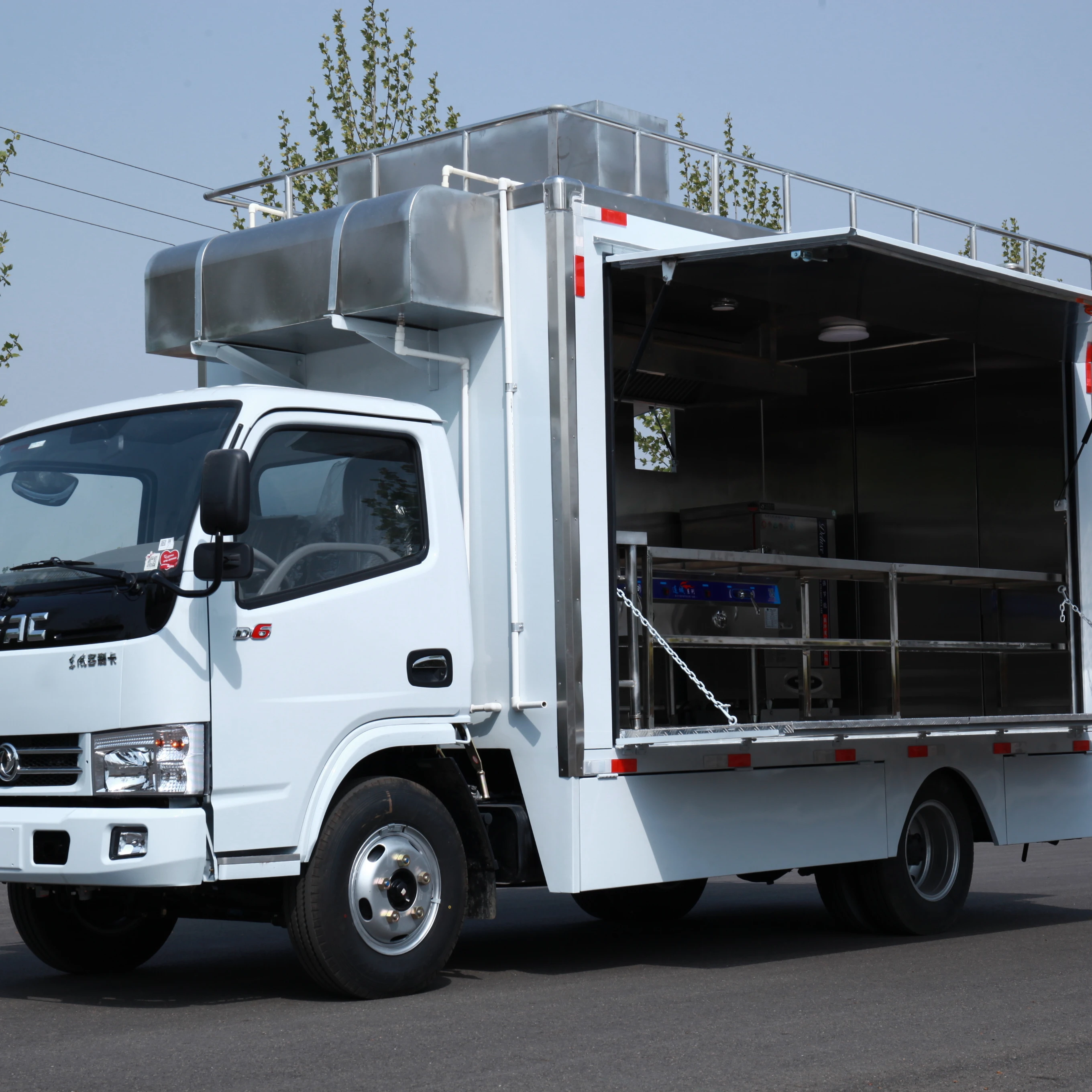 Mobile breakfast car/ moving dining car truck outdoor street kitchen for sale