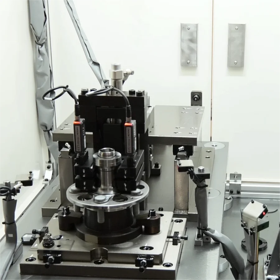 Semi-Automatic Hub Bearing Unit Assembly Line/End Spline Rotary Rolling Machine/Car Wheel Hub Ball Bearing Making Machine