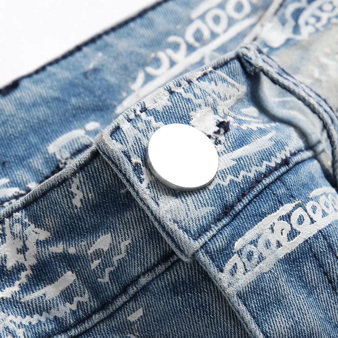 AeeDenim OEM ODM Logo AM light blue elastic slim small straight knee hole cashew flower digital printing denim jeans