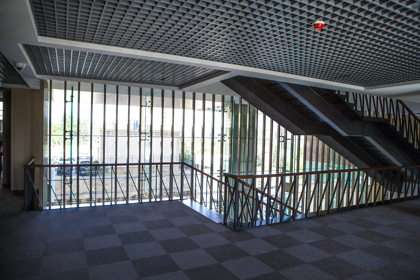 Fashionable aluminium alloy open cell ceilings restaurant grid 150mm grate aluminum grille ceiling tile