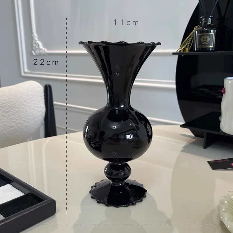 Retro medium black glass vase, living room flower-arranging dried flower Nordic glass Vase ornaments, decorations vase