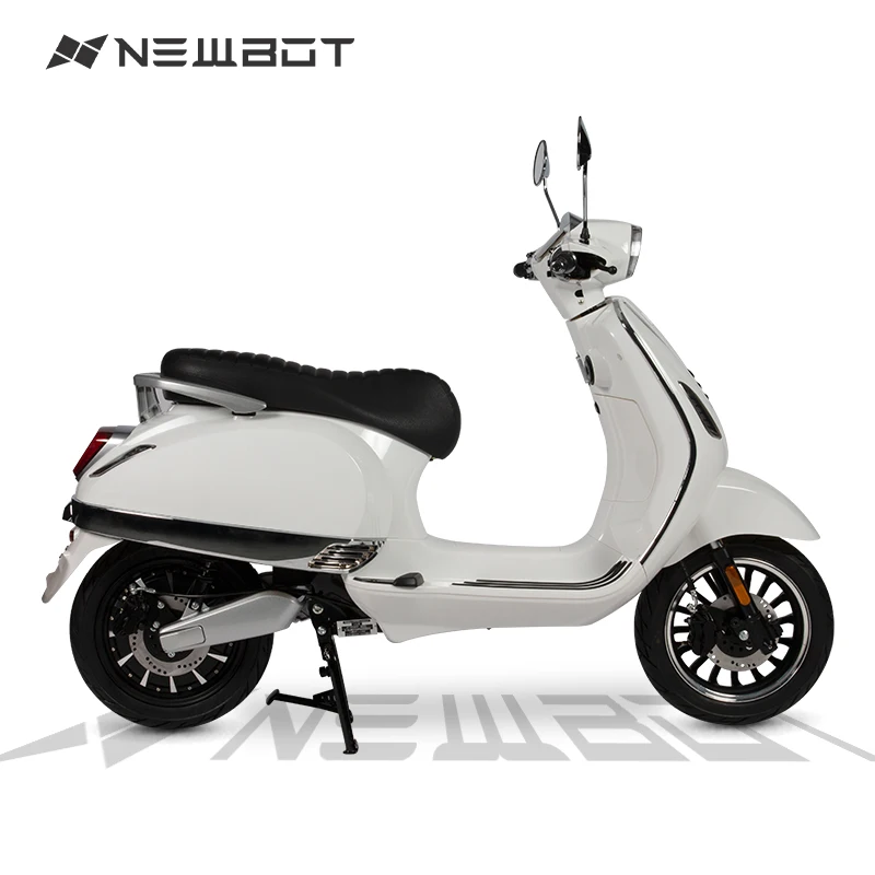 EEC 2000w High quality Lithium battery  max Speed 45km/h 2 wheel adult Breeze electric motorcycle scooter for adult commuting