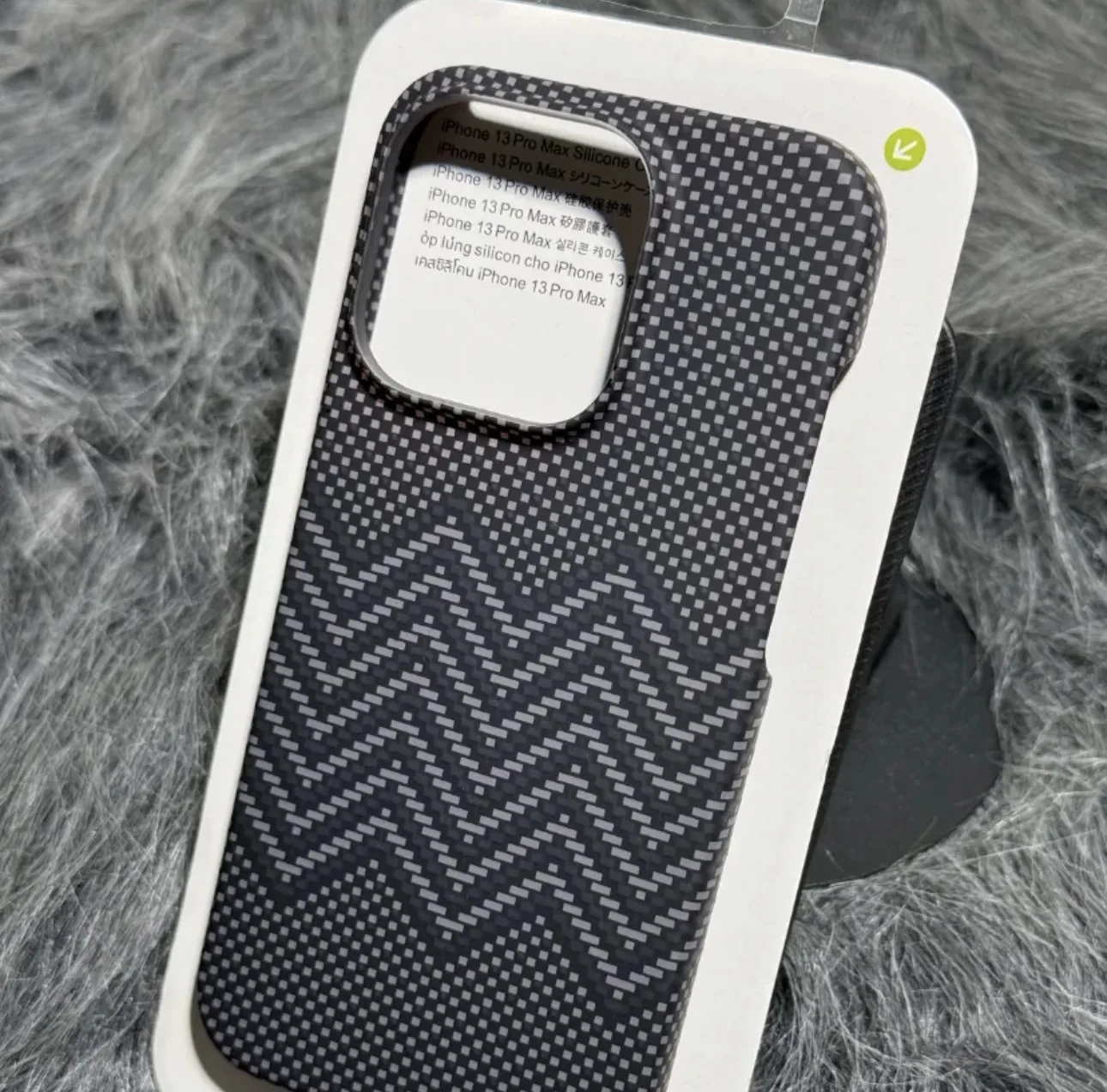 New Arrival Carbon fiber pattern Wavy grain Phone Case for iPhone 16 15 13 14 Pro Max 12 Shockproof Cover