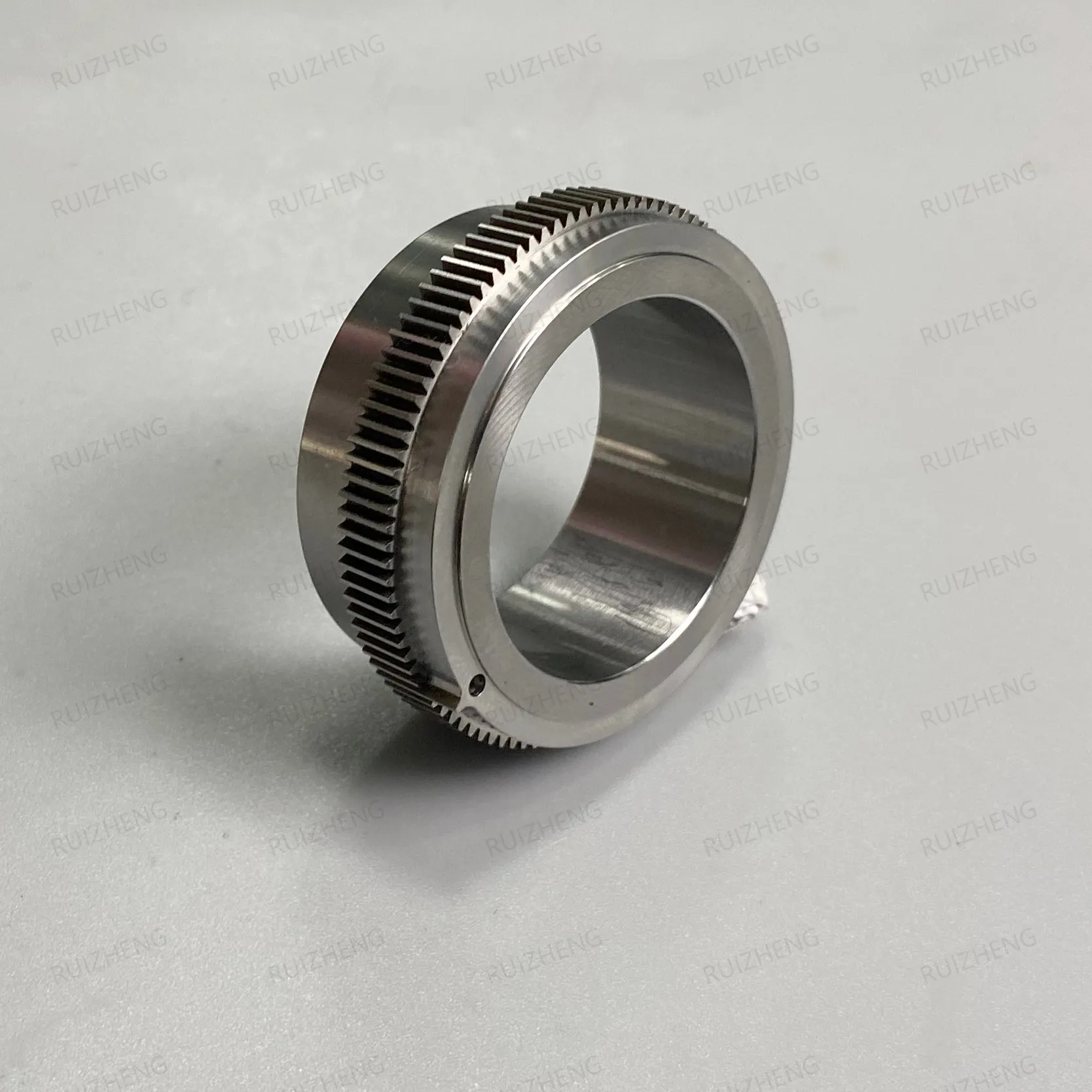 3/4/5 axis Rapid Prototype CNC Precision Metal Customized bearing housing Milling Turning Parts CNC Machining Services Gear Part