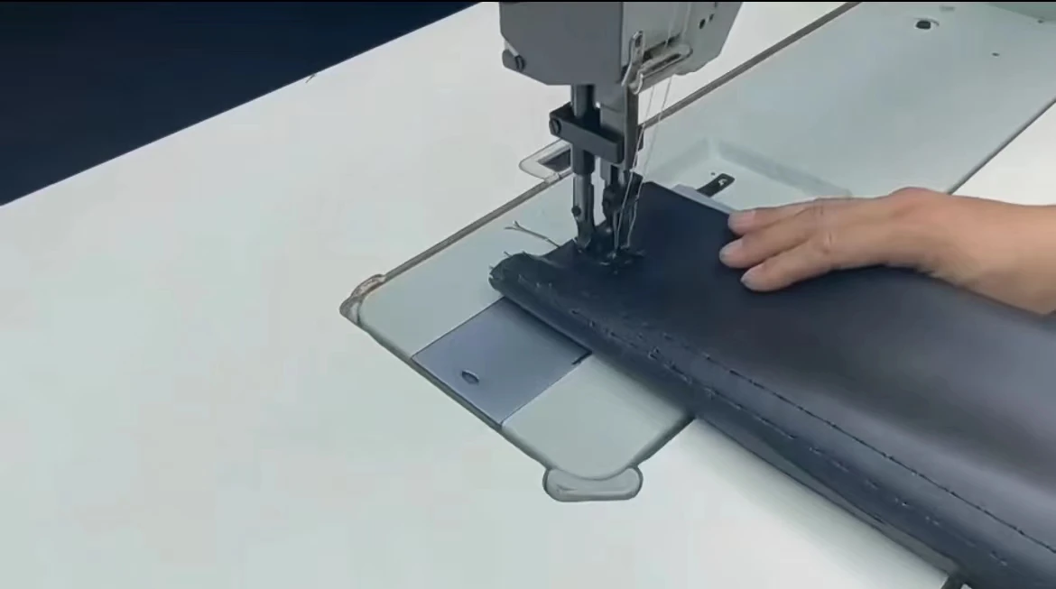 LONG ARM ONE OR TWO NEEDLE COMPOUND FEED LOCK STITCH SEWING MACHINE