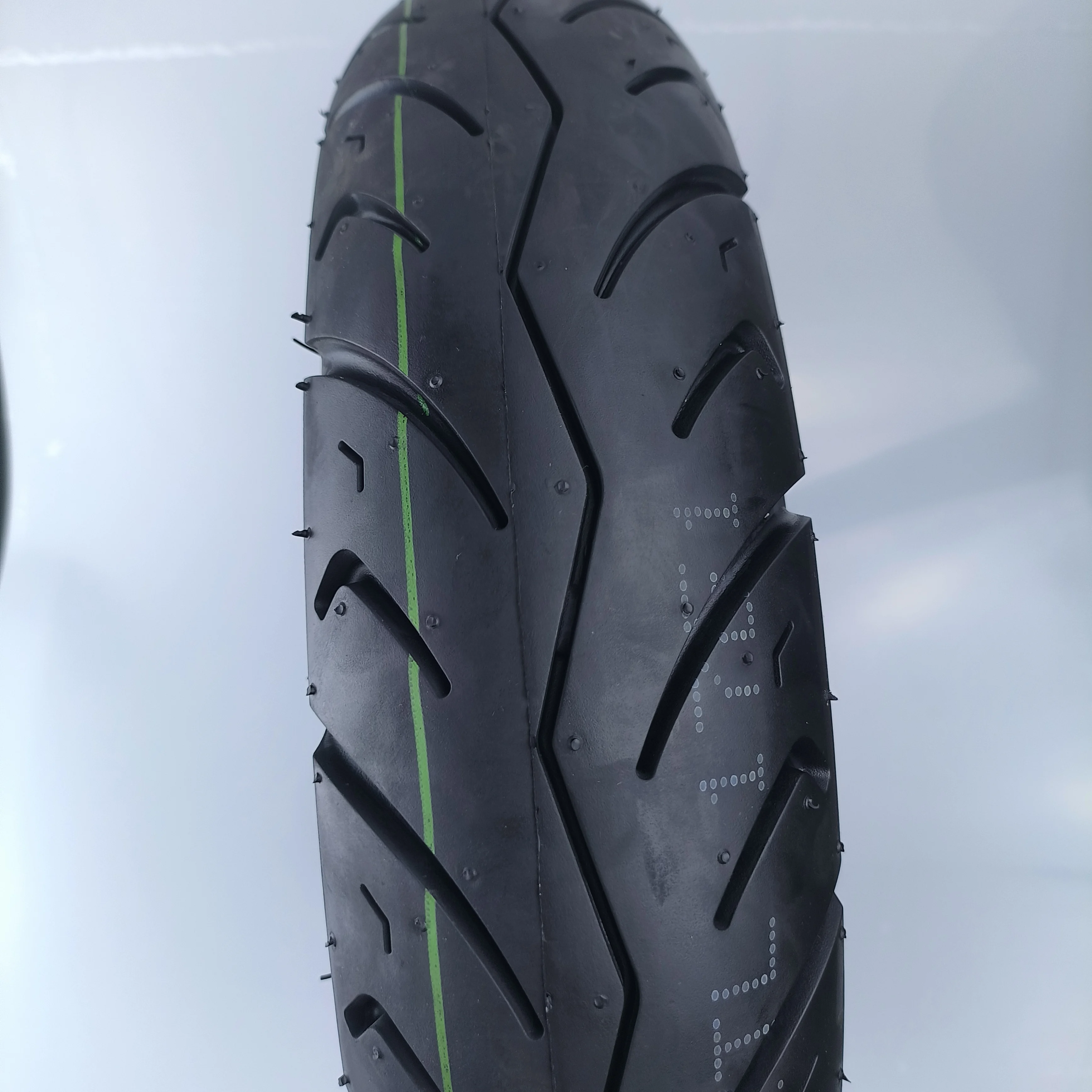 Motorcycle Tubeless Tire For  3.5-10 motorcycle tire made in China CTS Brand motorcycle tire