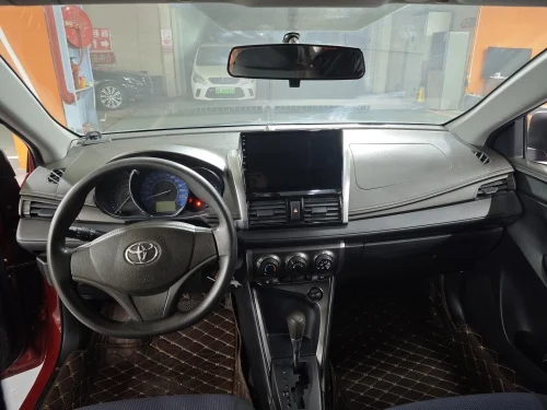 High Quality Second-Hand T-oyota Y-aris Petrol Engine SUV Cheap Electric FWD Van Wholesale Made China Dark Interior R15 Tire