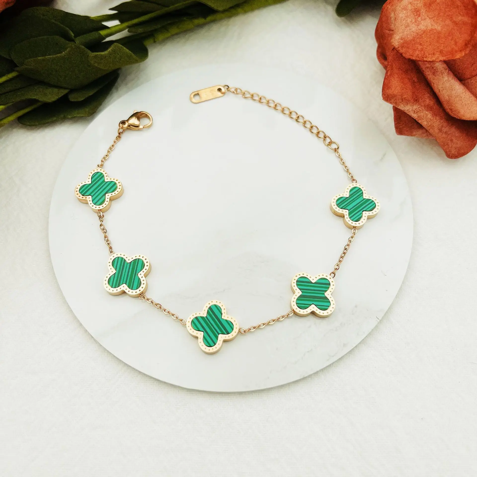 Fashion Jewelry Lucky Ladies Four Leaf Clover Bracelet 18K Gold Plated Stainless Steel Bracelet