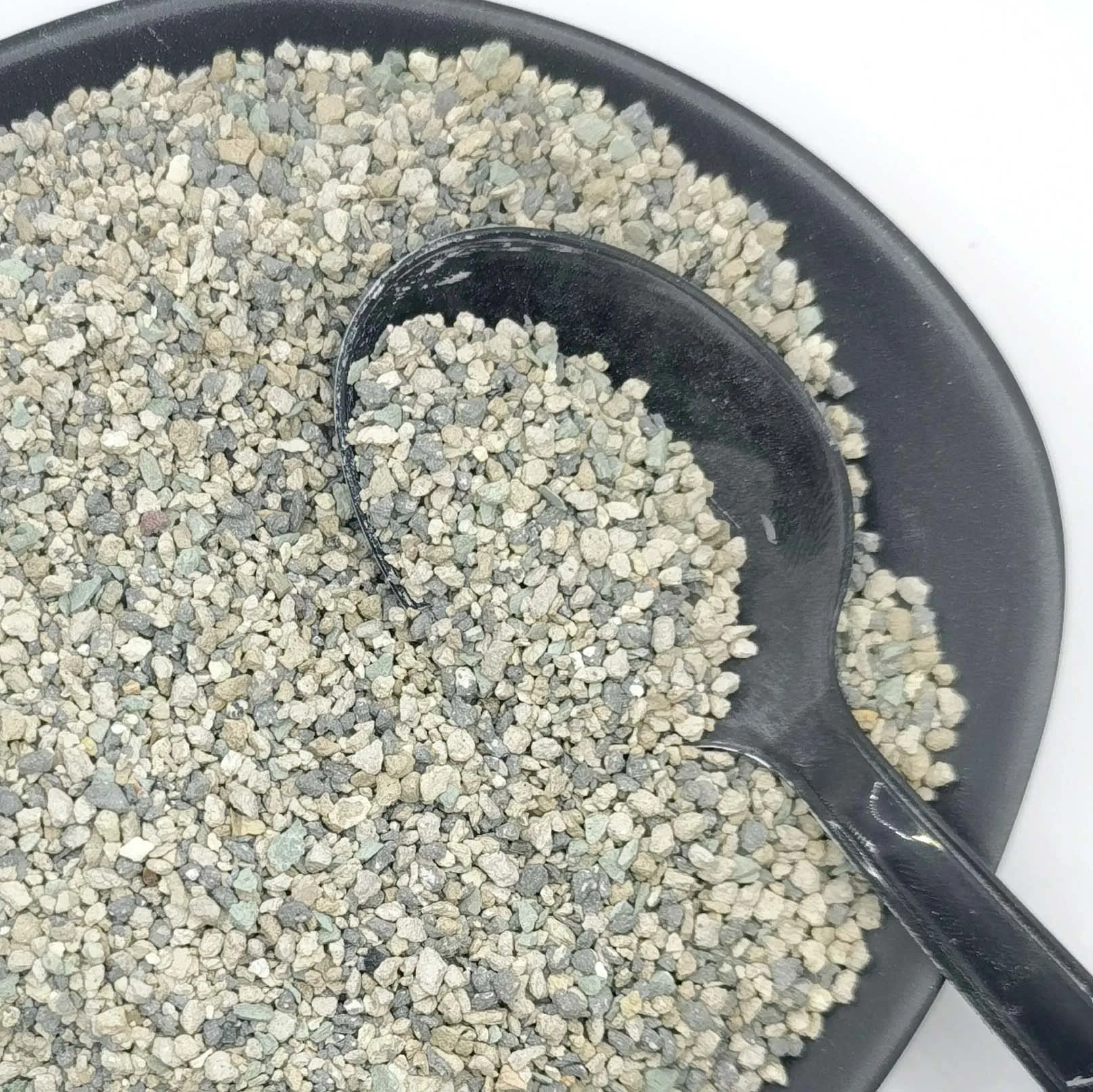 Bentonite Cat Litter Sand 20kg 25Litter Granules with Lemon Scent Premium CLumping in Guangzhou