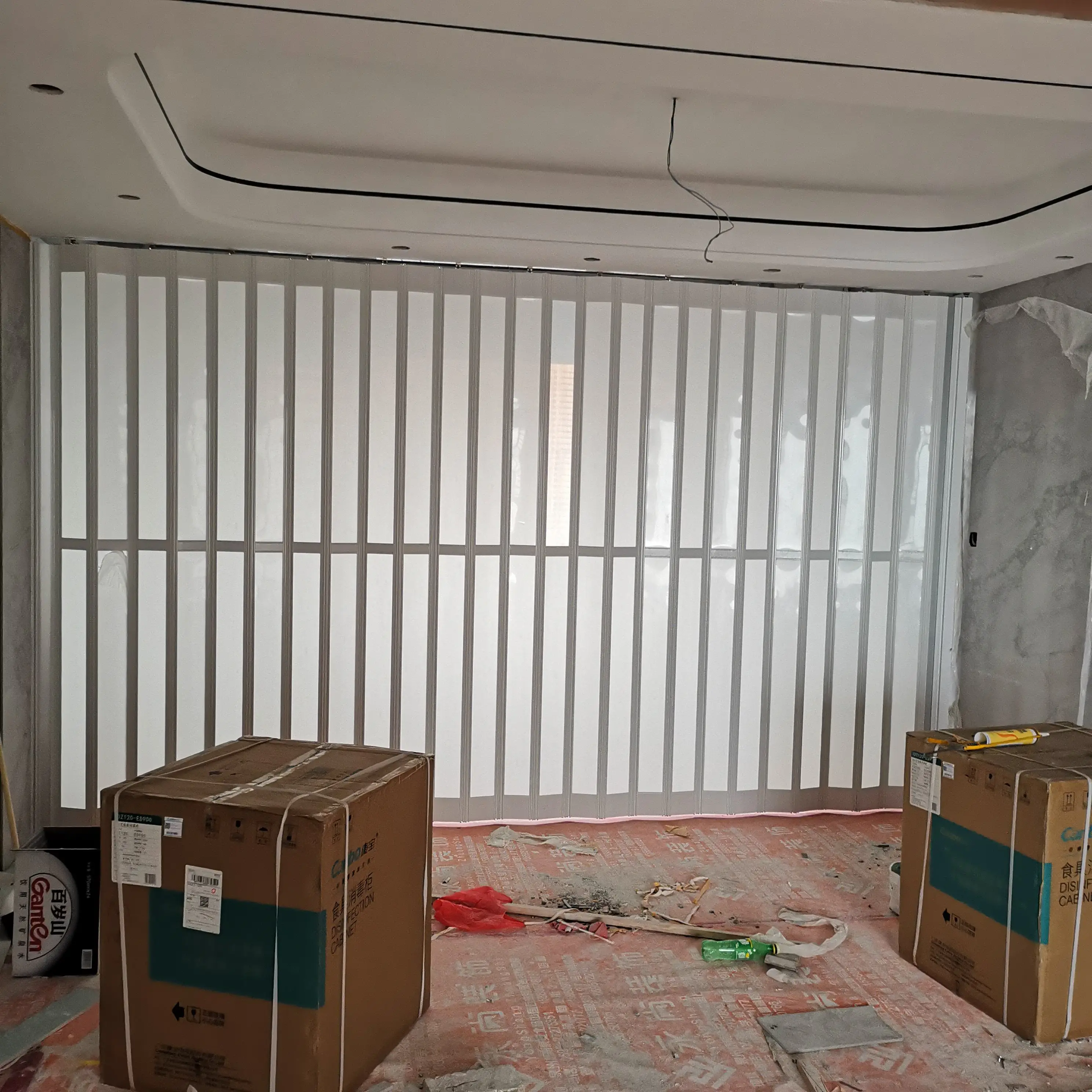 High Quality Transparent Polycarbonate Automatic Crystal Folding Sliding Door Modern Car Wash Shop Park Foldable Finished