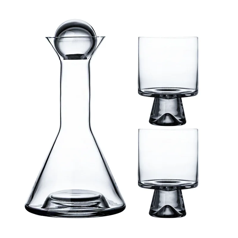 Luxury Crystal Glass Decanter Whisky Dispenser Red Wine and Cool Water Bottle Cup Set for Whiskey Presented in a Gift Box