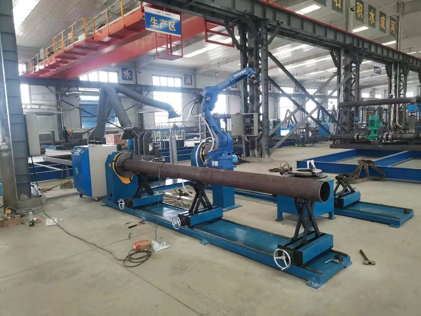 Reduce labor costs Instead of 3-5 manual workers Improve work efficiency Yaskawa welding automatic robot