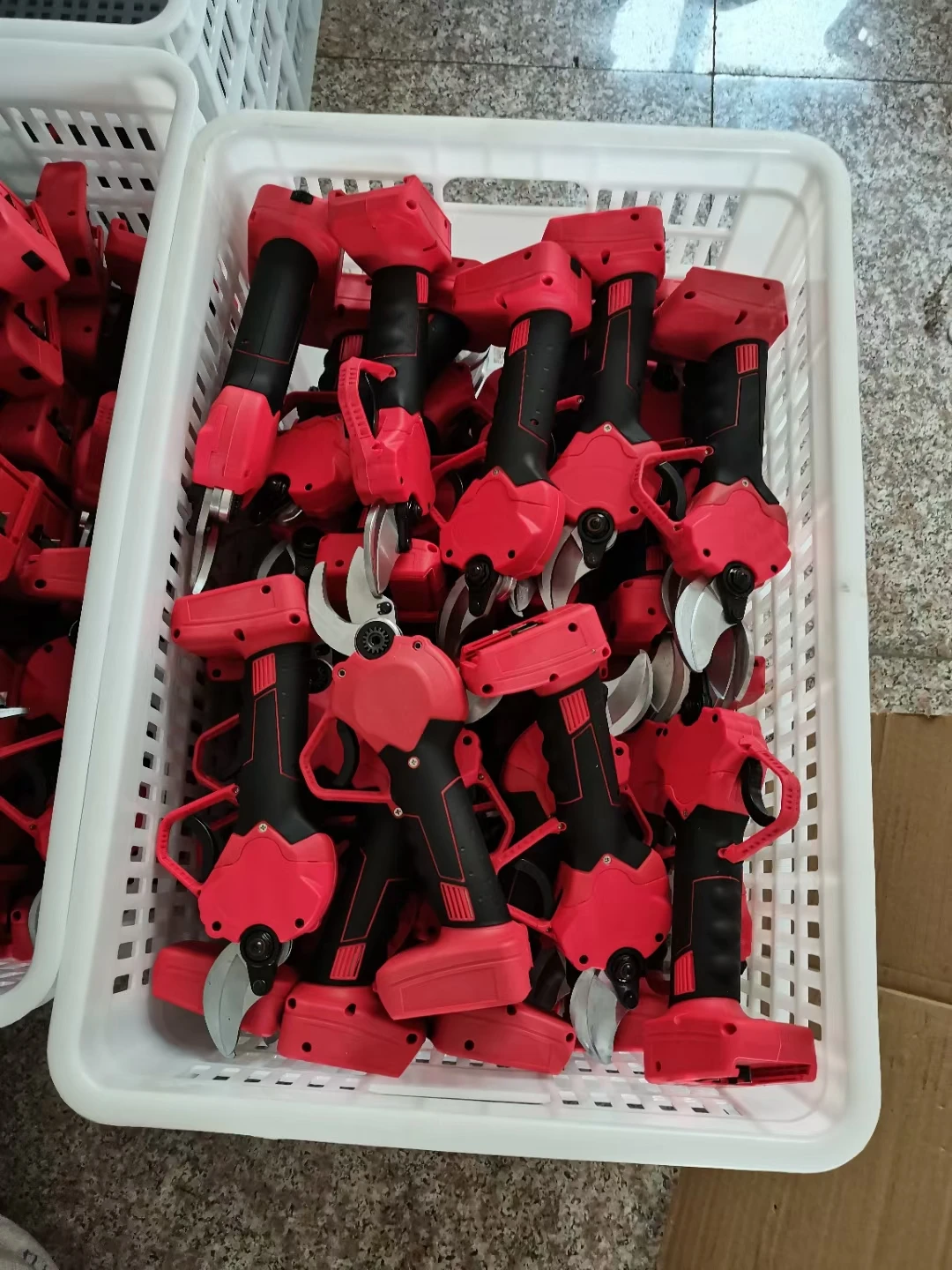 32mm cordless progressive battery powered scissors pruning professional electric pruner vineyard electric pruning shears