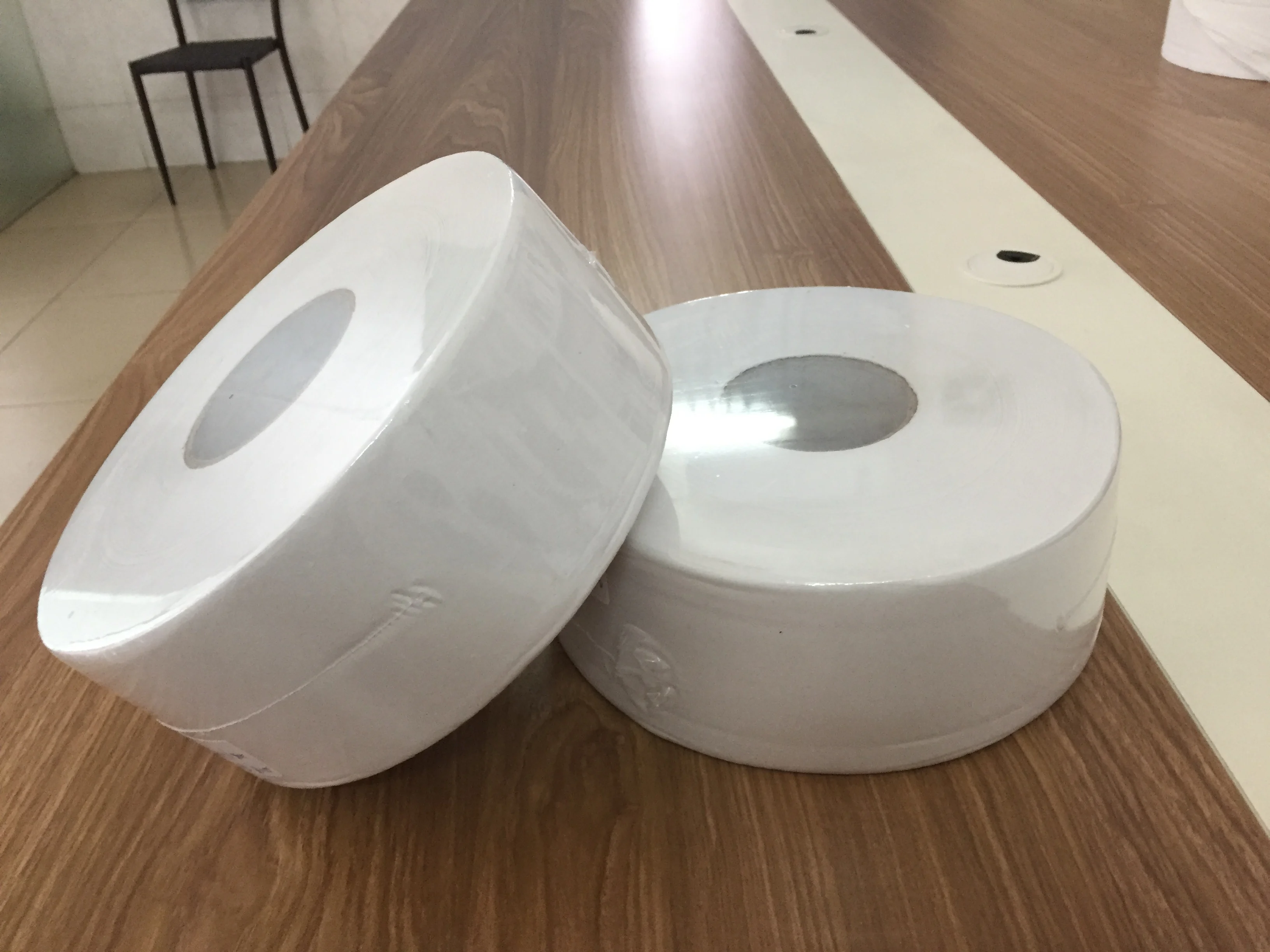 Manufacture Jumbo Roll Toilet Tissue Tissue Paper Jumbo Roll Bathroom Tissue