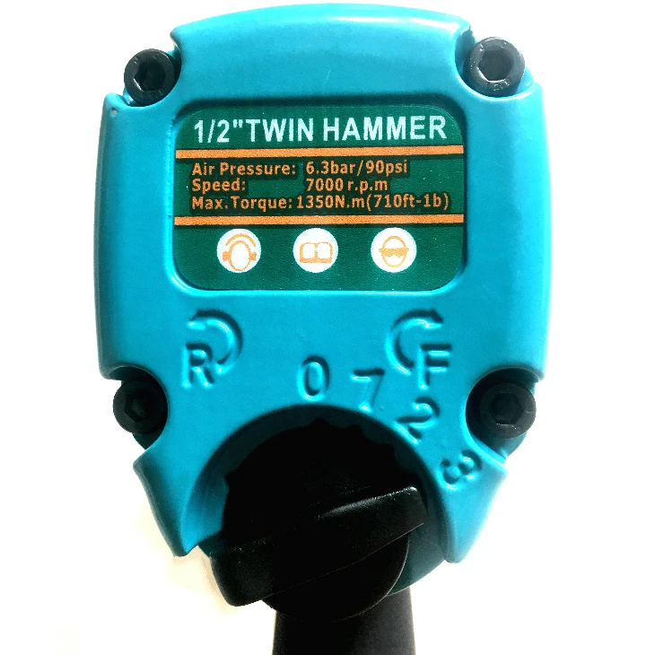 
TY53702 Pneumatic impact gun 700 ft.lbs 1/2 in. Drive Very easy to use, has a lot of power 