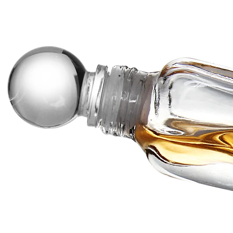 2022 Online hot sales glass decanter gun decanter whiskey bottle M1911 shape glass decanter with good sealing
