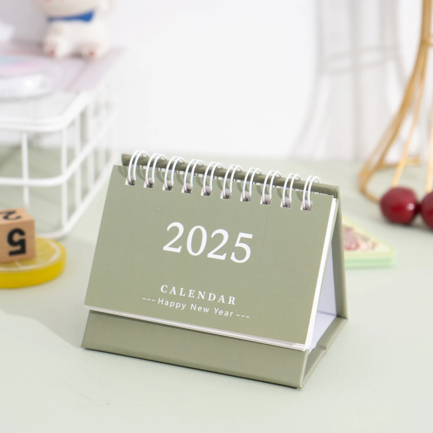 Custom Logo Paper 2025 Wholesale Creative simple calendar Office desktop decoration portable calendar
