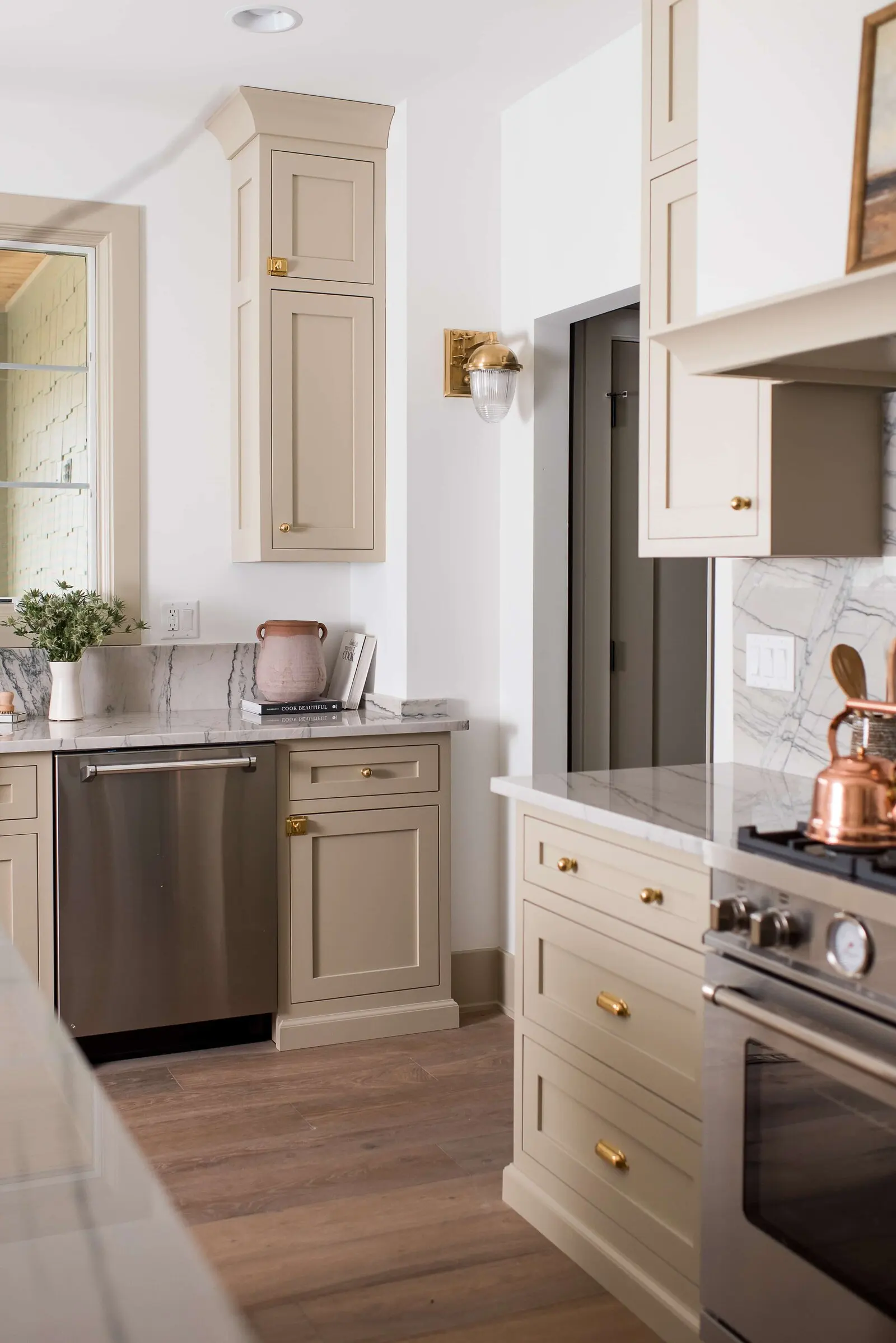 CBMmart 2024 new design customized Kitchen Cabinet factory modular set modern simple Sensational Small Kitchen