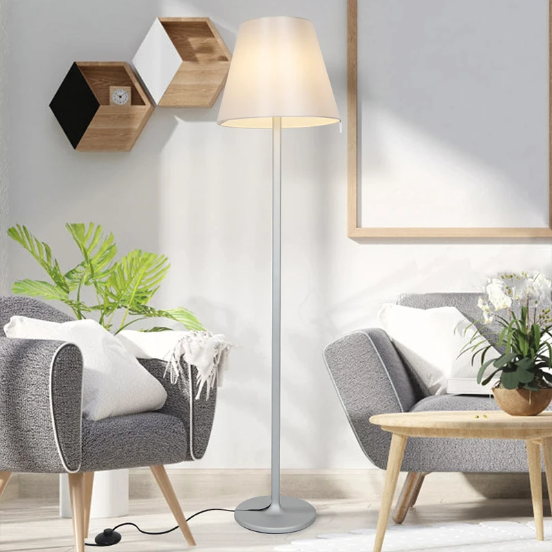 Luxury New Design Indoor Floor Lamp Modern Metal Base Floor Lamp Decorative Hotel Bedroom Fabric Shade Floor Lamp