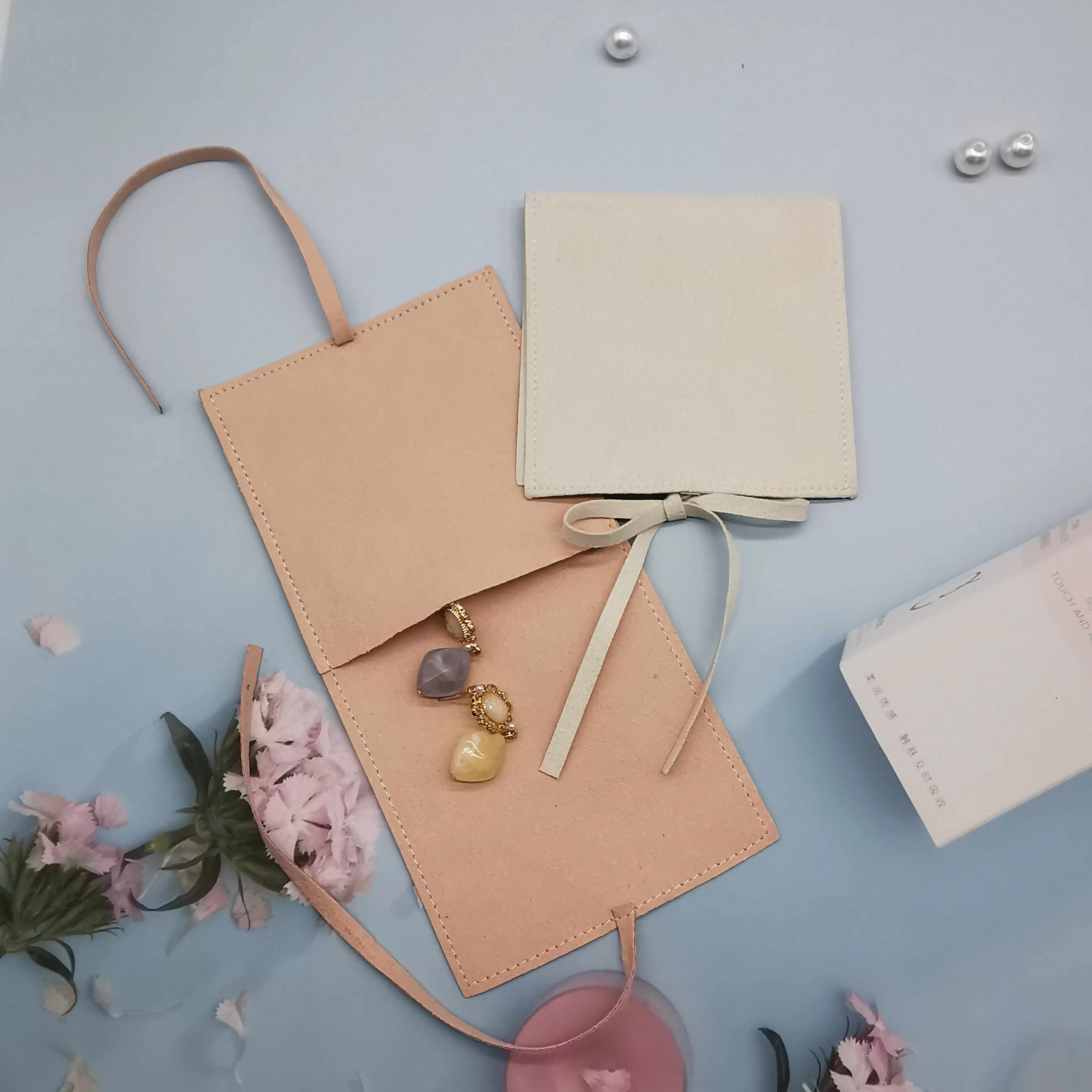 
China Jewelry bag suede leather manufacture Custom wholesales Jewelry Envelope bag Suede Microfiber Jewelry Pouch 
