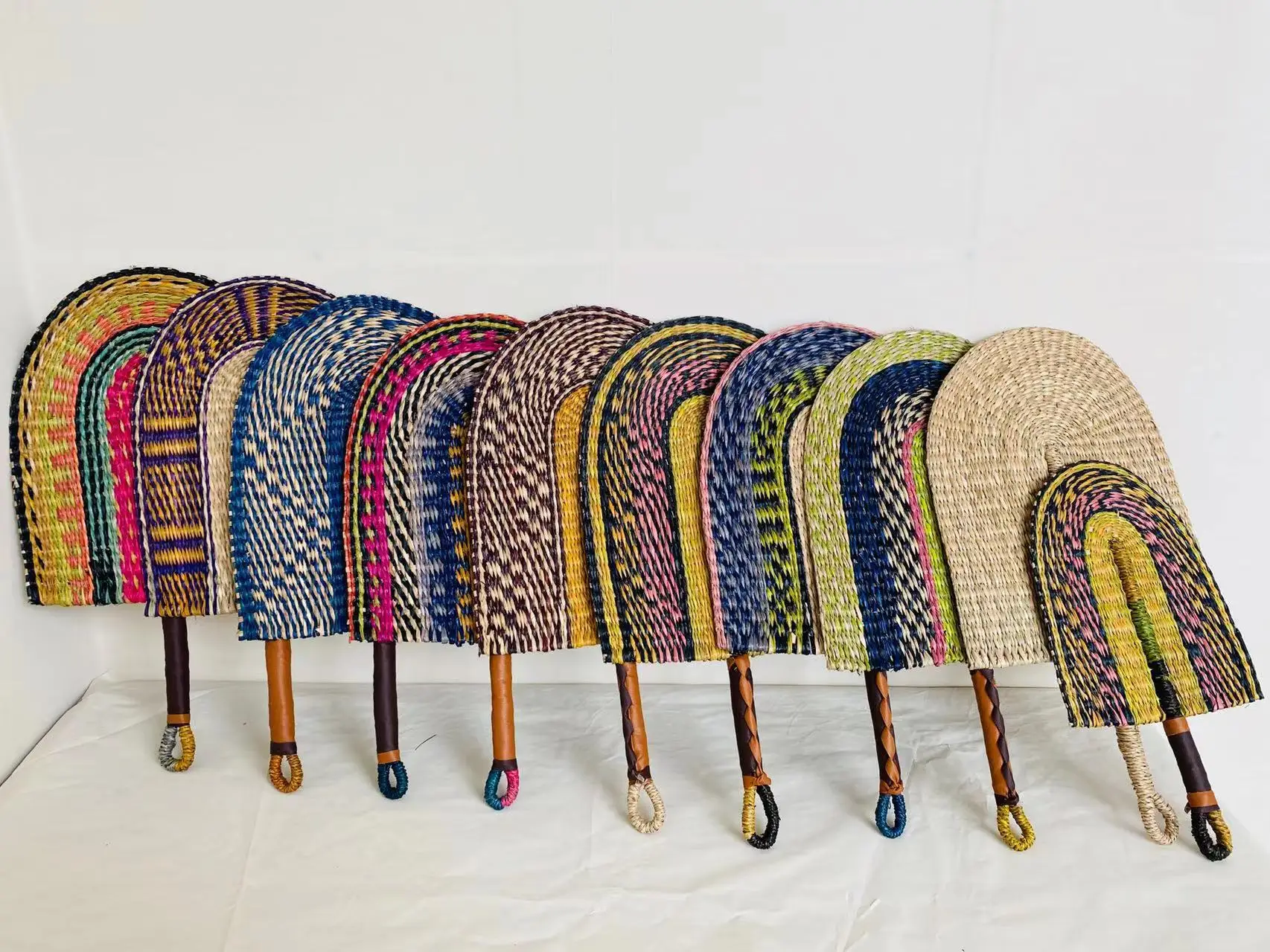 Room Space Natural Material Hand Fan Decorative Wall Hanging Wall Art Made In Viet Nam Cheap Price Decor