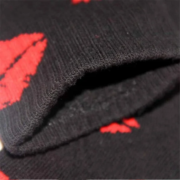 Fashion Cute Long Crew Sock Of Red Lip Kiss Pattern For Men Women Skate Hiphop Fixed Gear Black And Sox