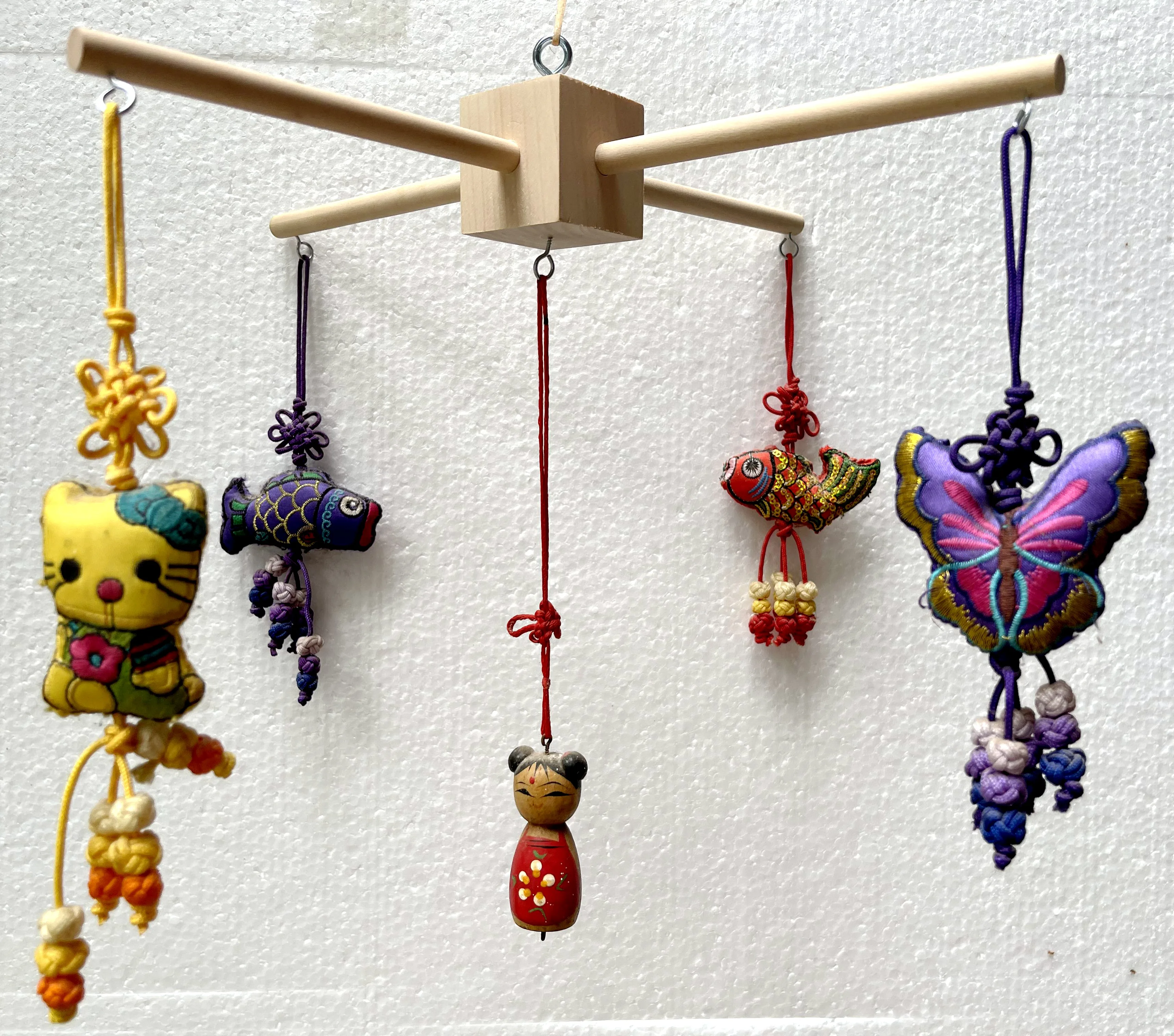 Outdoor and indoor bells, church bells, home garden decorations wooden wind chimes