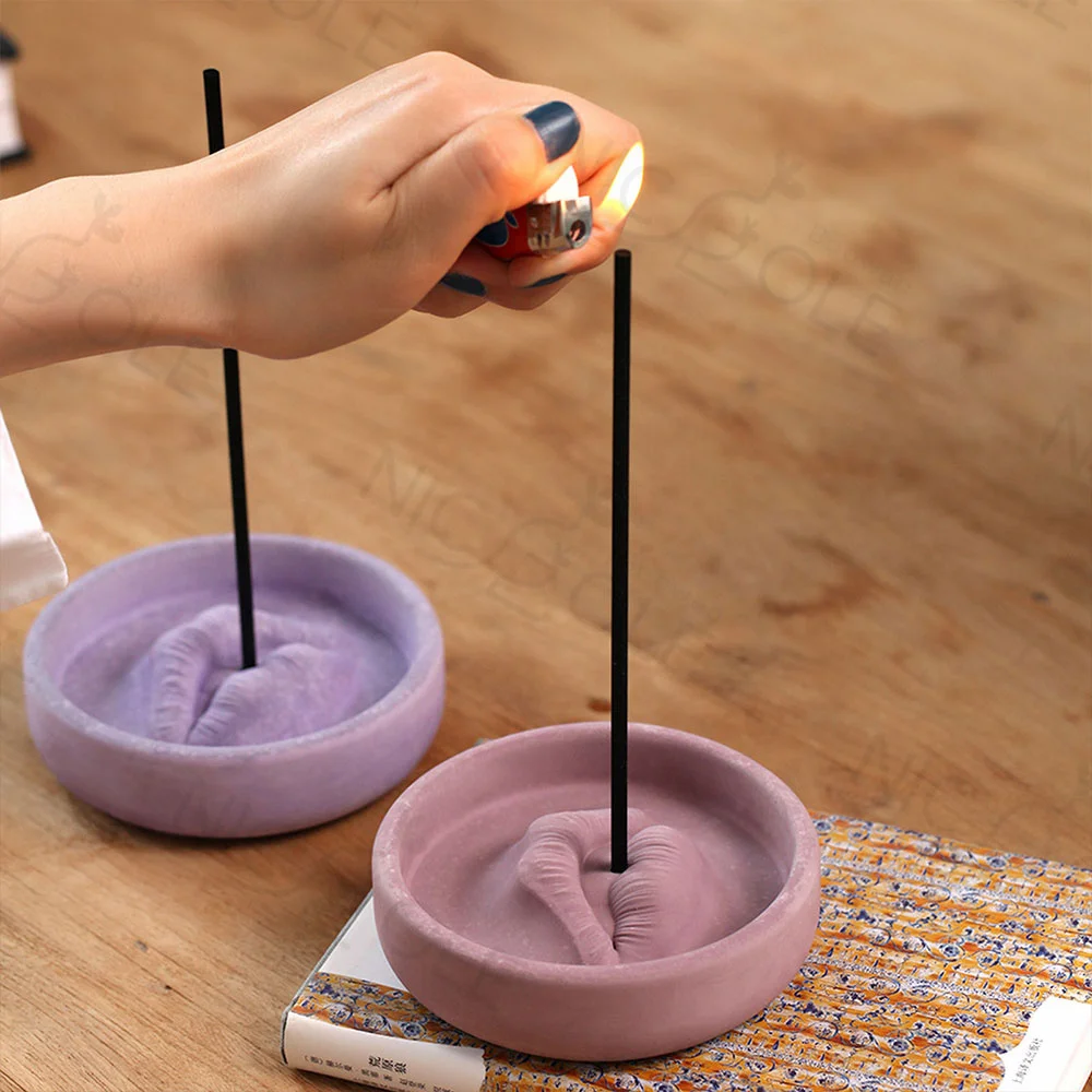 Wholesale Custom Concrete Cement Incense Stick Base Molds Lip Shape Incense holder Silicone Mould