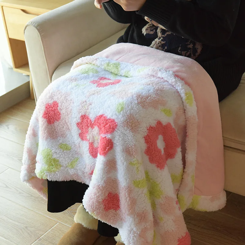 2024 new arrivals baby coral fleece throw blanket with toys for baby and kids