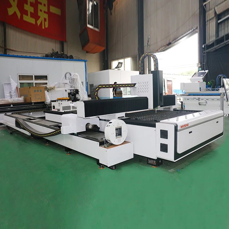 3015 1500w plate and tube fiber laser cutting machine carbon steel stainless metal pipe and sheet laser cutting machine