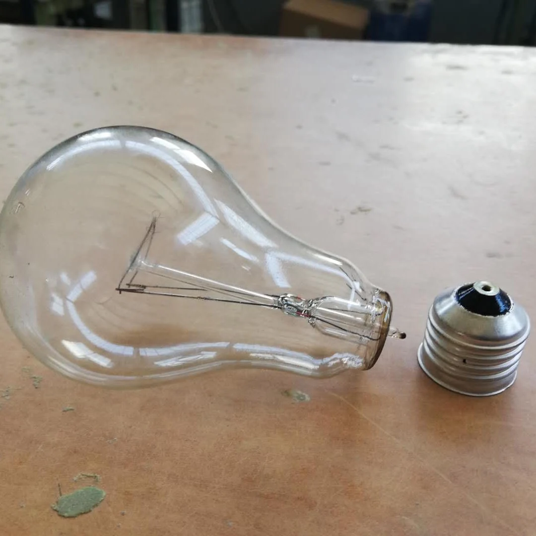 A55 A60 40w 60w 75W 100W E27 B22 clear incandescent bulbs