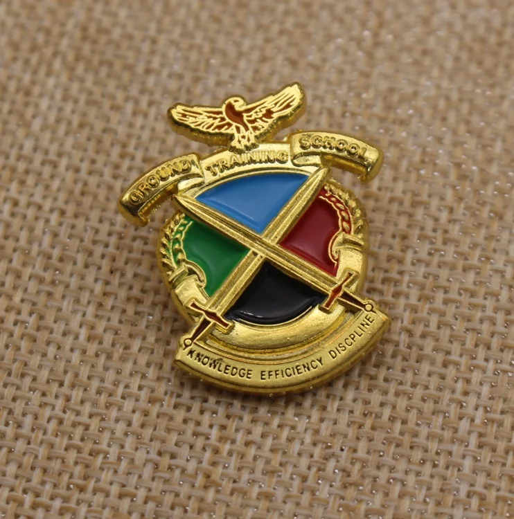 Cheap Gold Soft Enamel School Lapel Pin Student Badge Custom with Sword