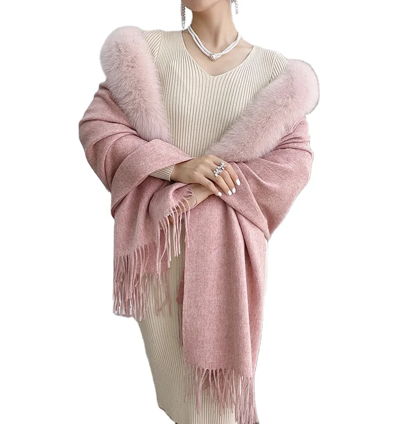 Wholesale New Arrival Ladies Winter Luxury Scarf Women Tassel Fox Fur Shawls