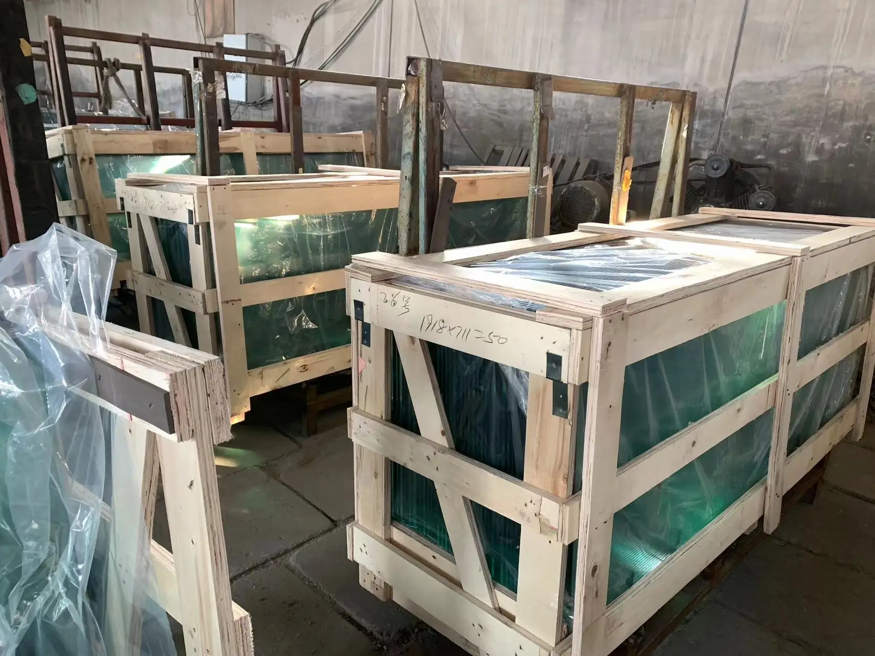 clear 0.33 industry wholesale price building tempered glass manufacturer with privacy for dining table plate